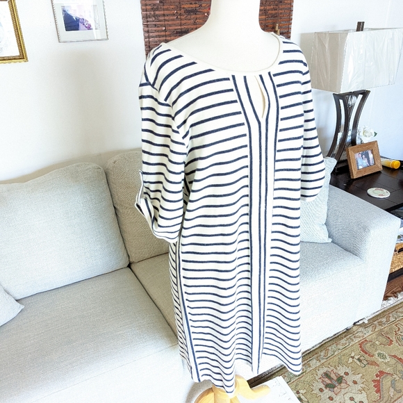 Below Bayou. Dress. A27 - Picture 2 of 7